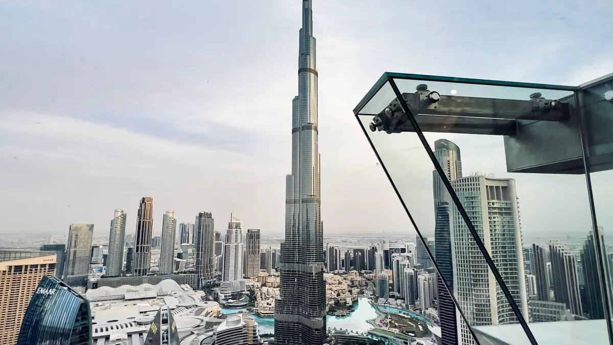 Challenges of High Temperatures in UAE Servers