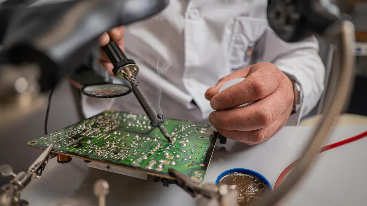 PCB 및 PCBA 제조에서의 활용